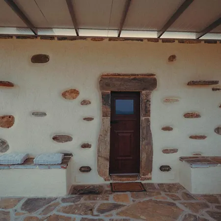 Апартаменты Mitatos 